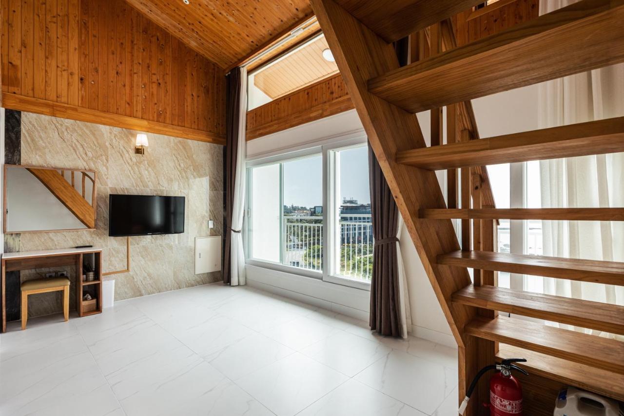 Aewol Oceanstay Jeju Exterior photo