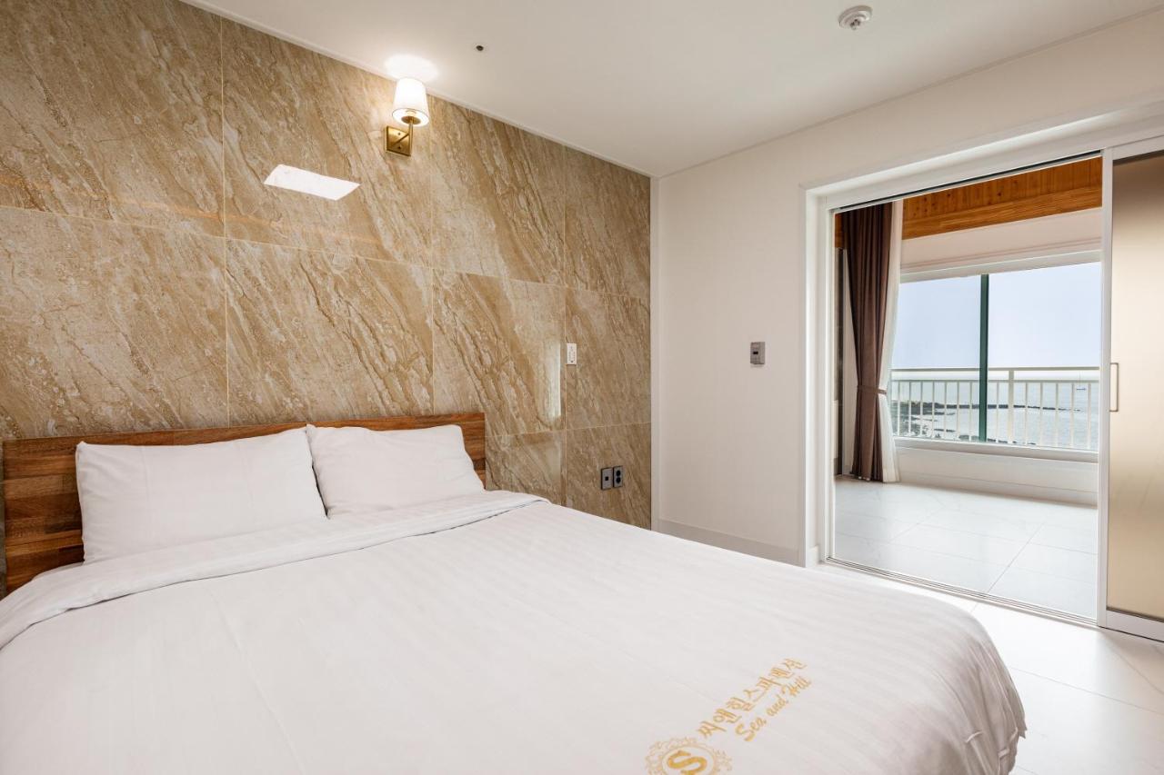 Aewol Oceanstay Jeju Exterior photo
