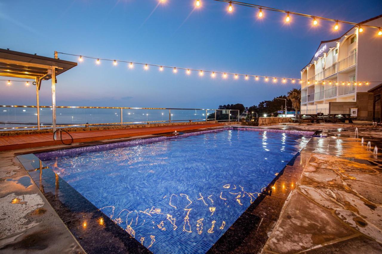 Aewol Oceanstay Jeju Exterior photo