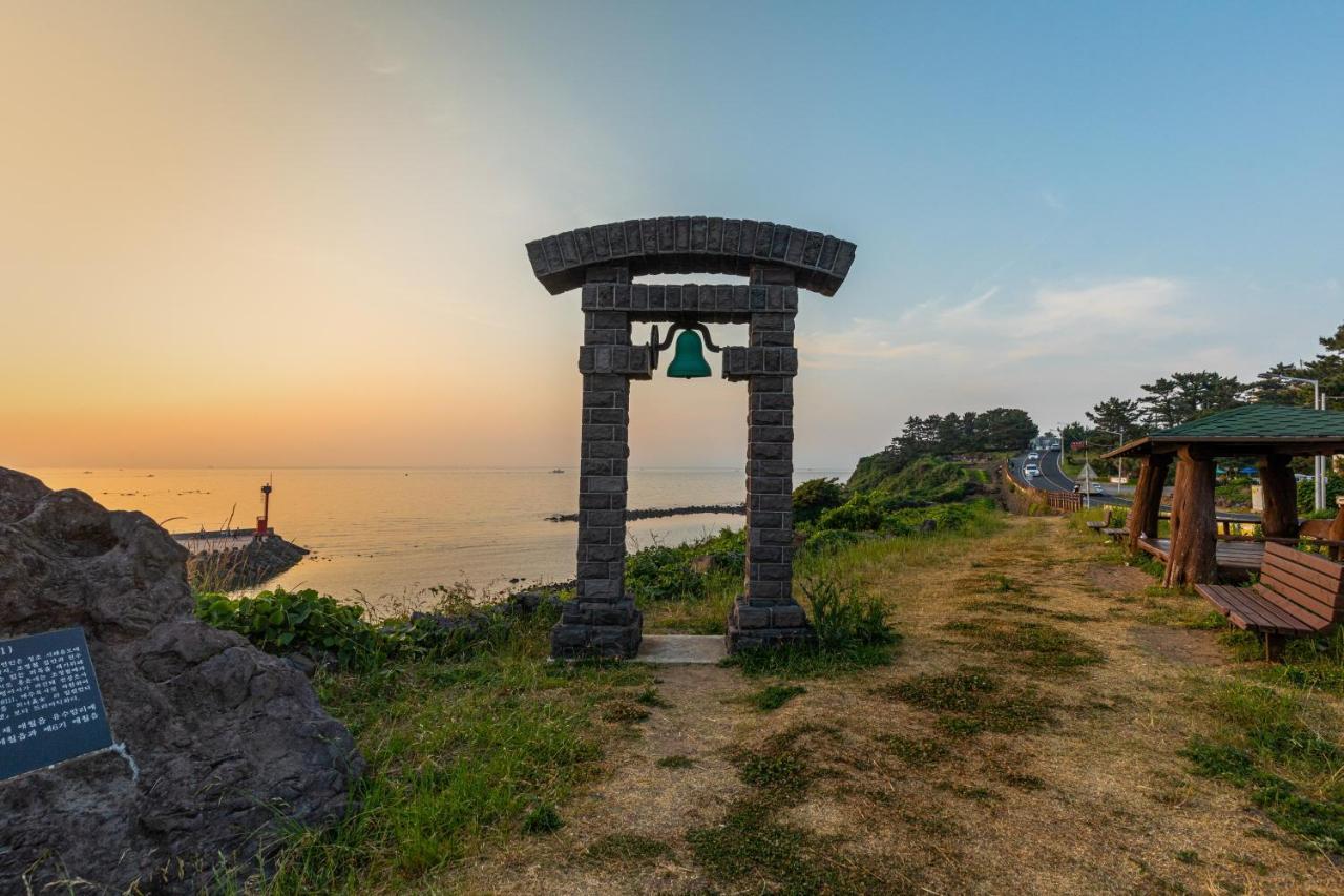 Aewol Oceanstay Jeju Exterior photo