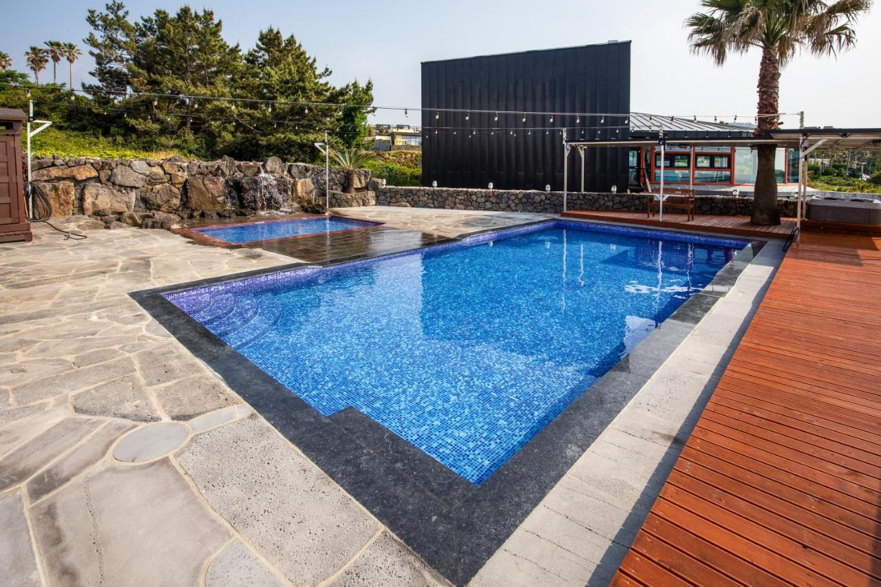 Aewol Oceanstay Jeju Exterior photo